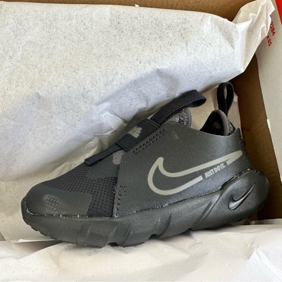 Brand new Nike kids 7 c ( final sale no returns ) - Picture 4 of 6